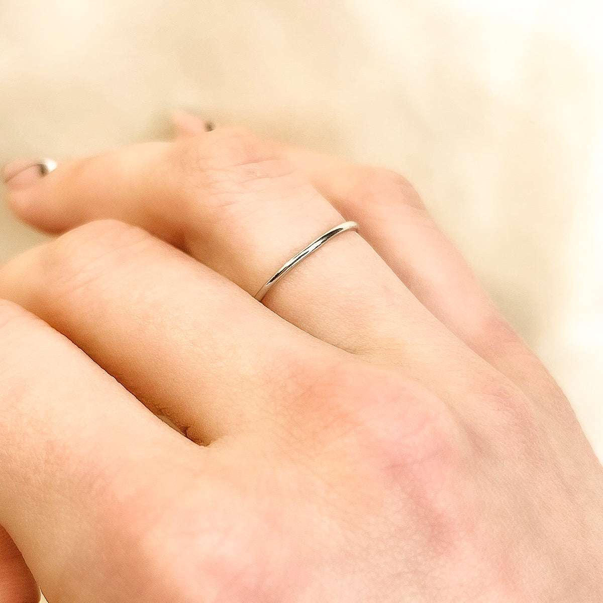 Sidabrinis 1mm žiedelis