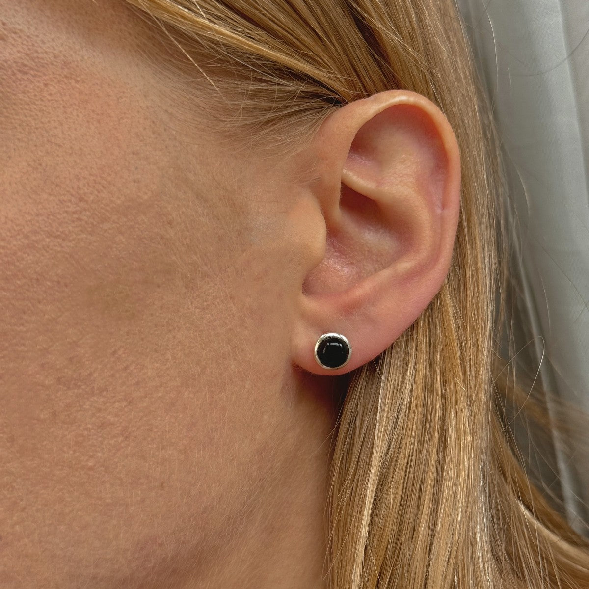 Sterling Silver Round Black Onyx Studs