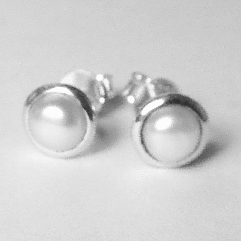 Sterling Silver Round Pearl Studs
