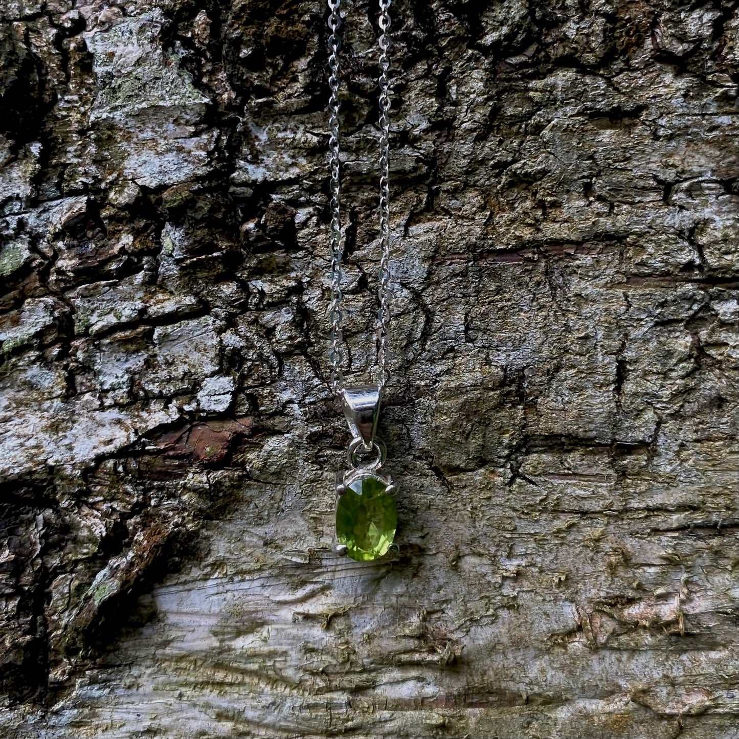 Sterling Silver Oval Peridot Pendant Necklace