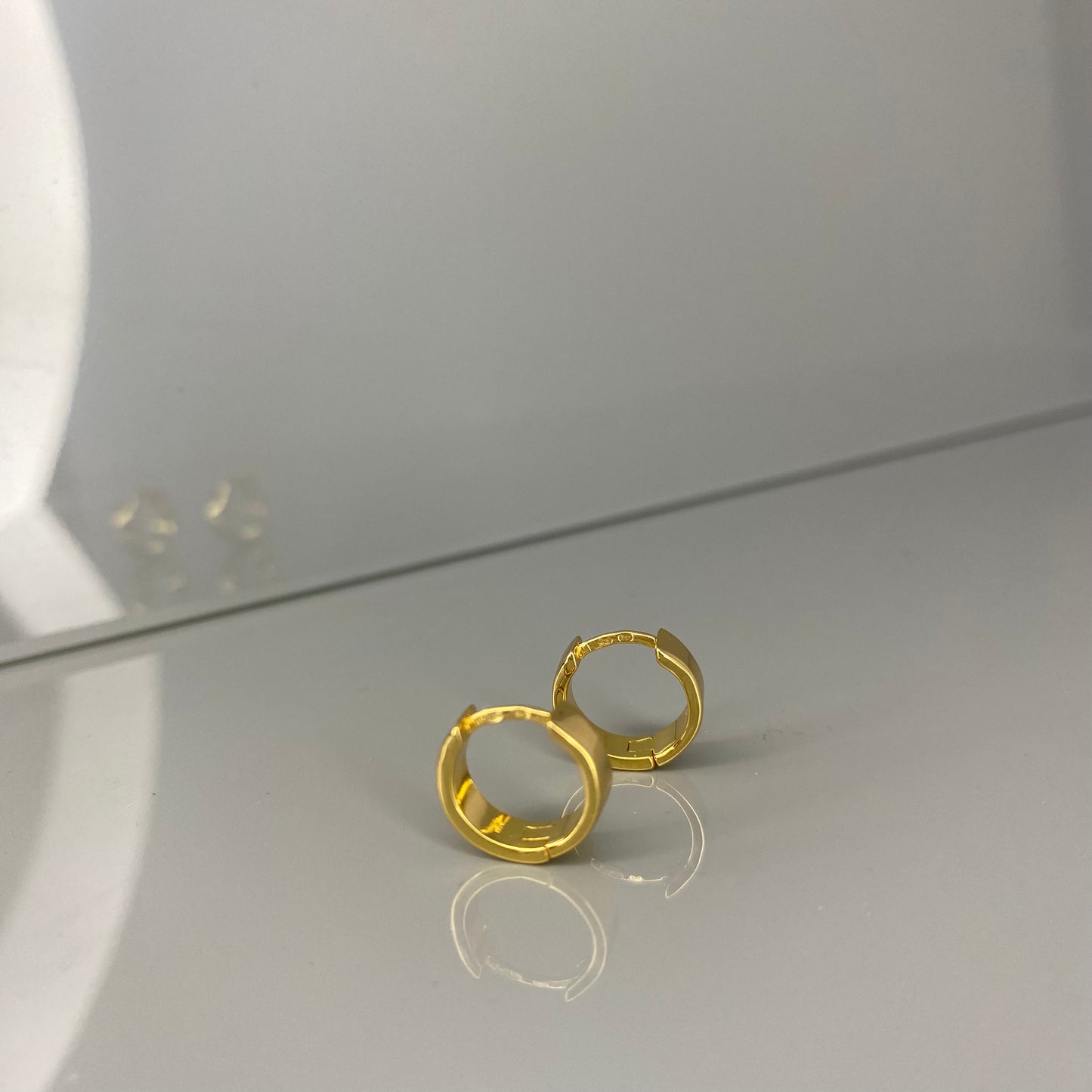 Sidabrinės auksuotos plačios rinkutės