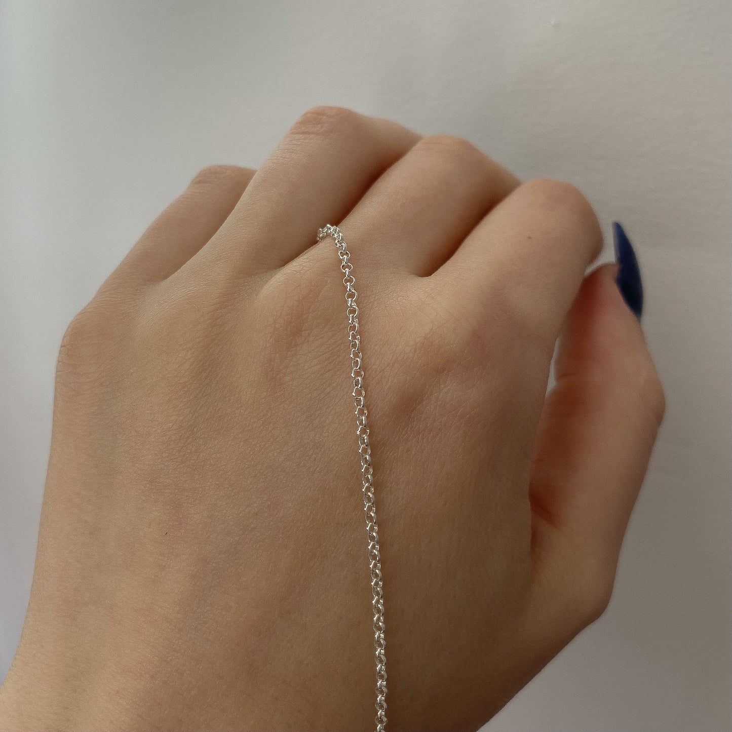 2-4,5 g 40-70 cm sidabrinė grandinėlė "Rolo"