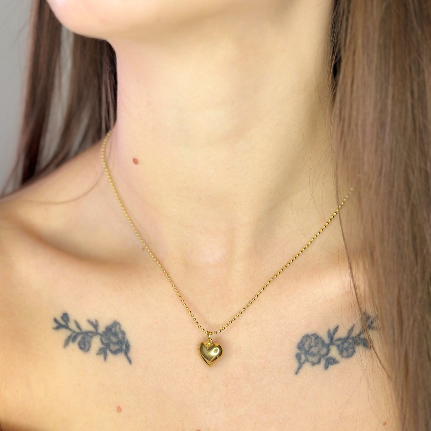Auksuota širdutė su grandinėle