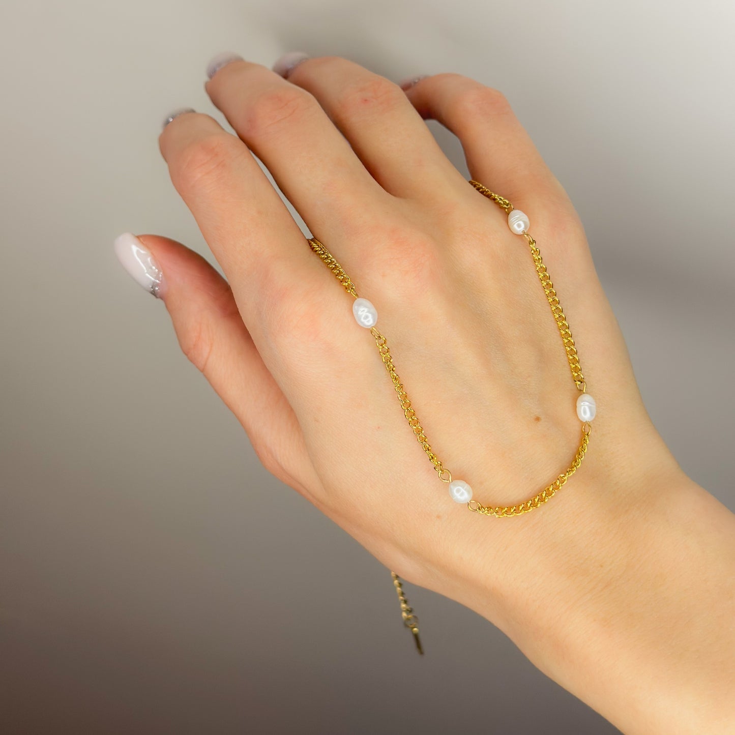 Koljė su tikrais perlais