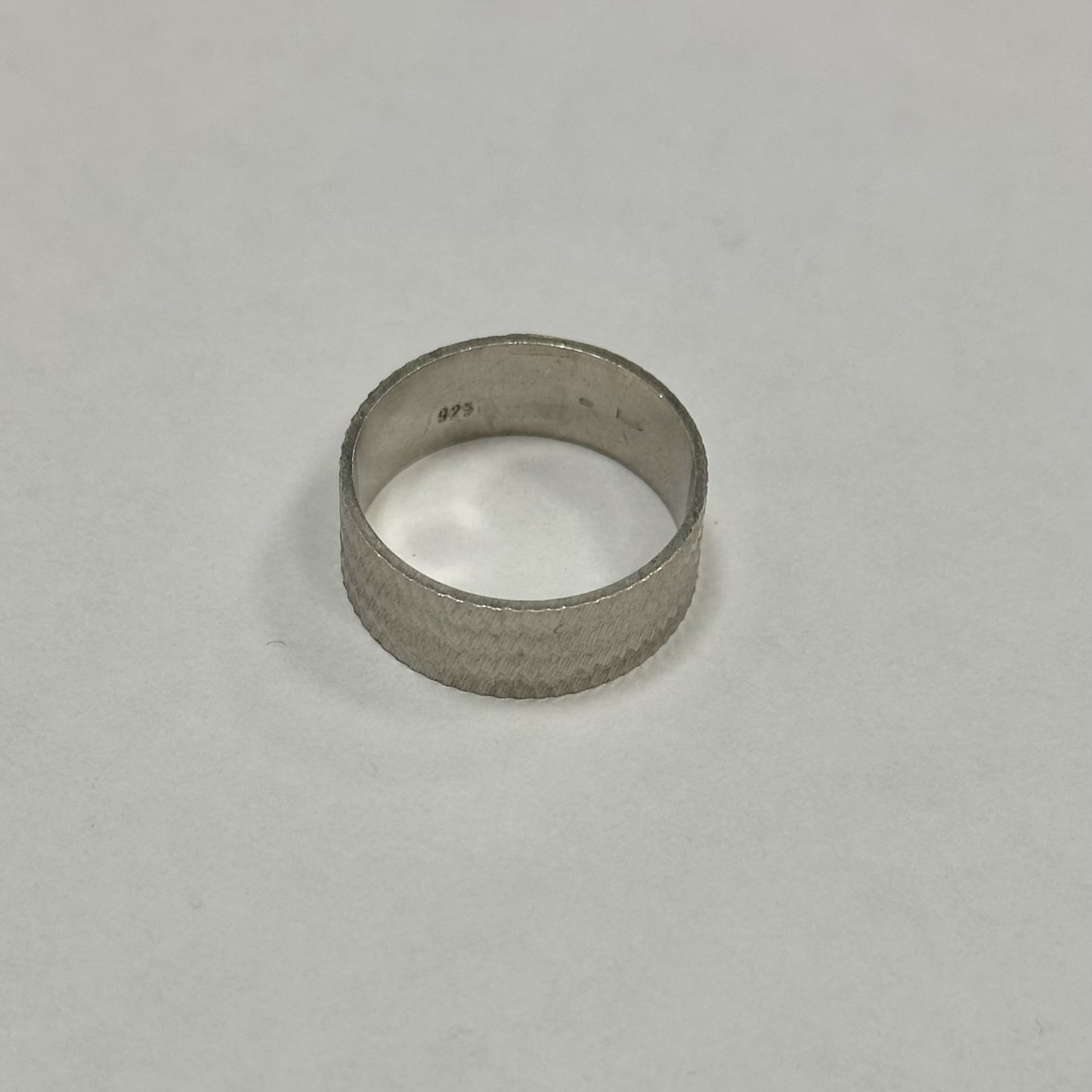 8mm sidabrinis žiedas dengtas rodžiu