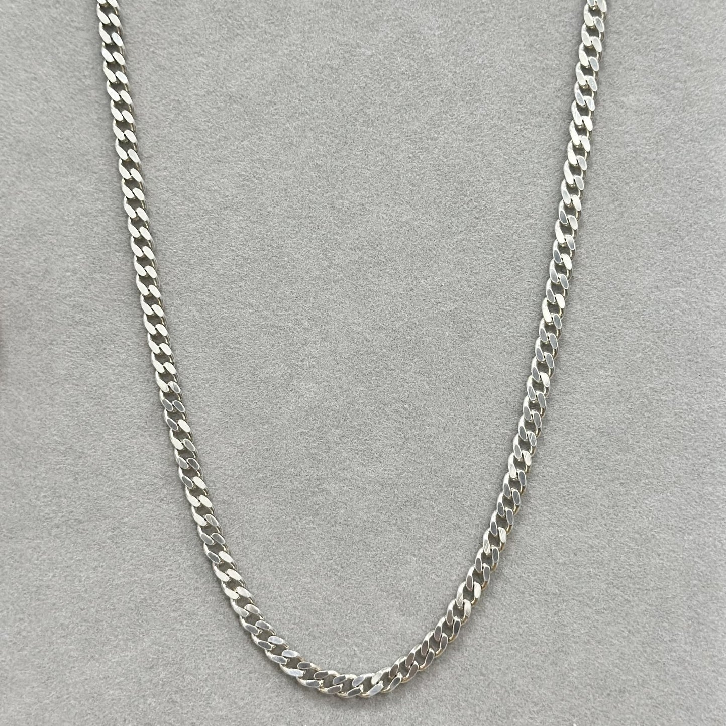 16g sidabrinė grandinėlė "Curb"