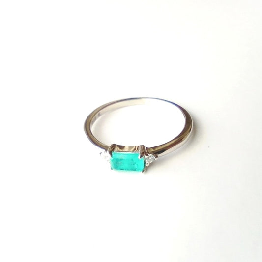 Sterling Silver Rhodium Plated Green Stone Ring