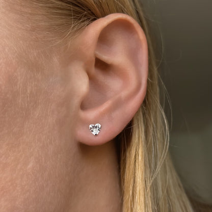 3-7 mm auskariukai su širdelės formos cirkoniu