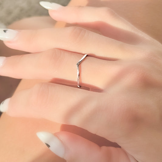 Sterling Silver Rhodium Plated V Ring