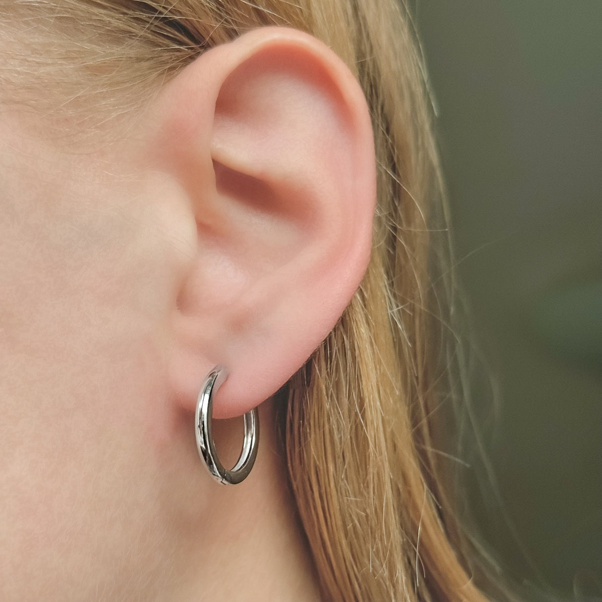 1,2 - 2 cm sidabrinės rodžiuotos rinkutės