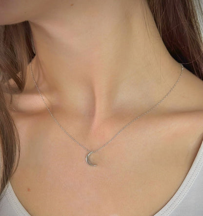 Sidabrinis rodžiuotas pakabukas "Mėnulis" su grandinėle