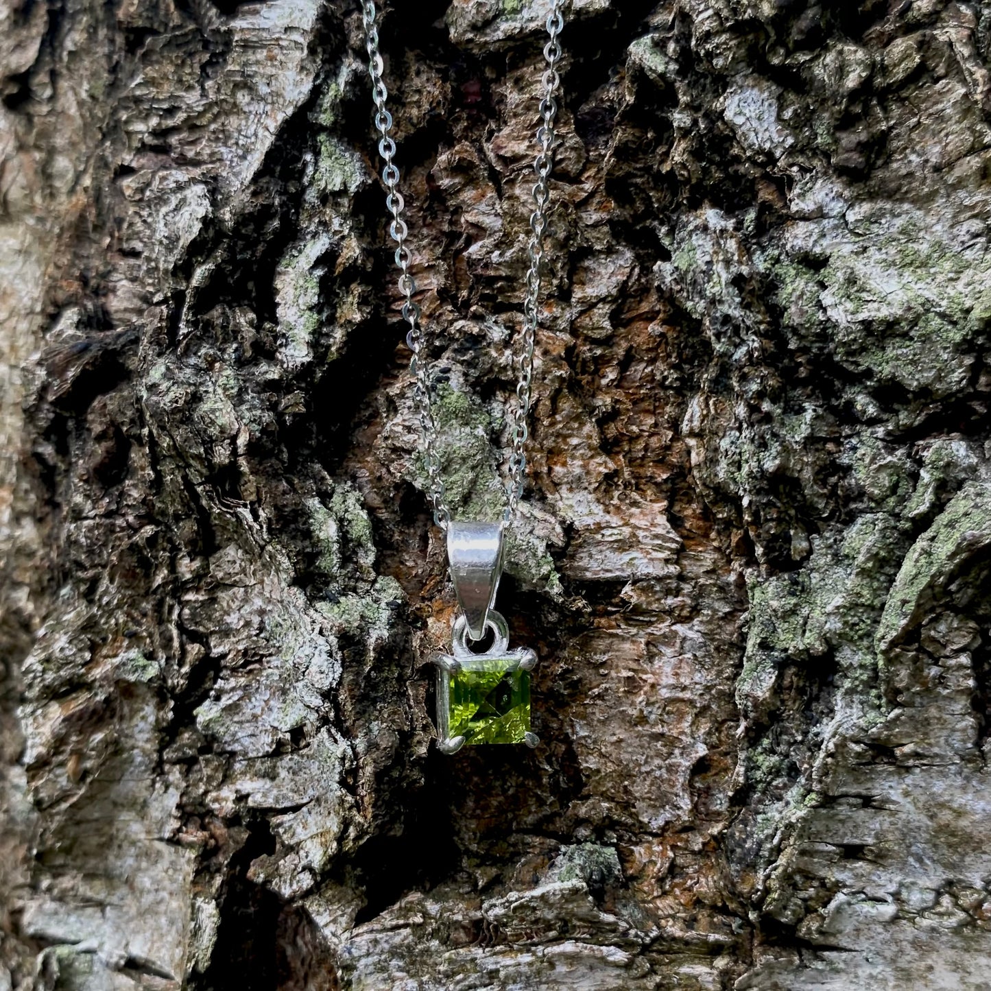 Sterling Silver Peridot Pendant Necklace