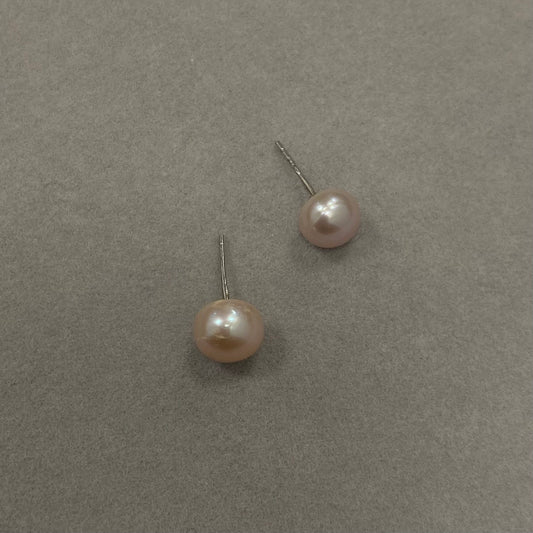 Sidabriniai rodžiuoti vinukai su persikiniu perlu