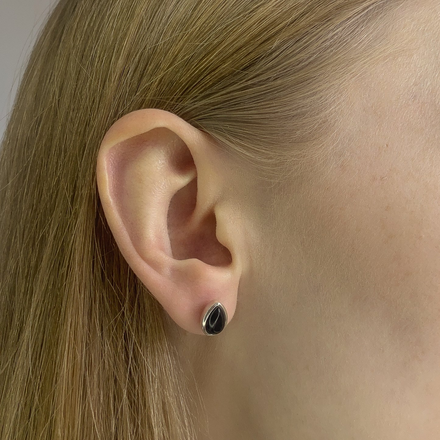Sterling Silver Teardrop Black Onyx Studs