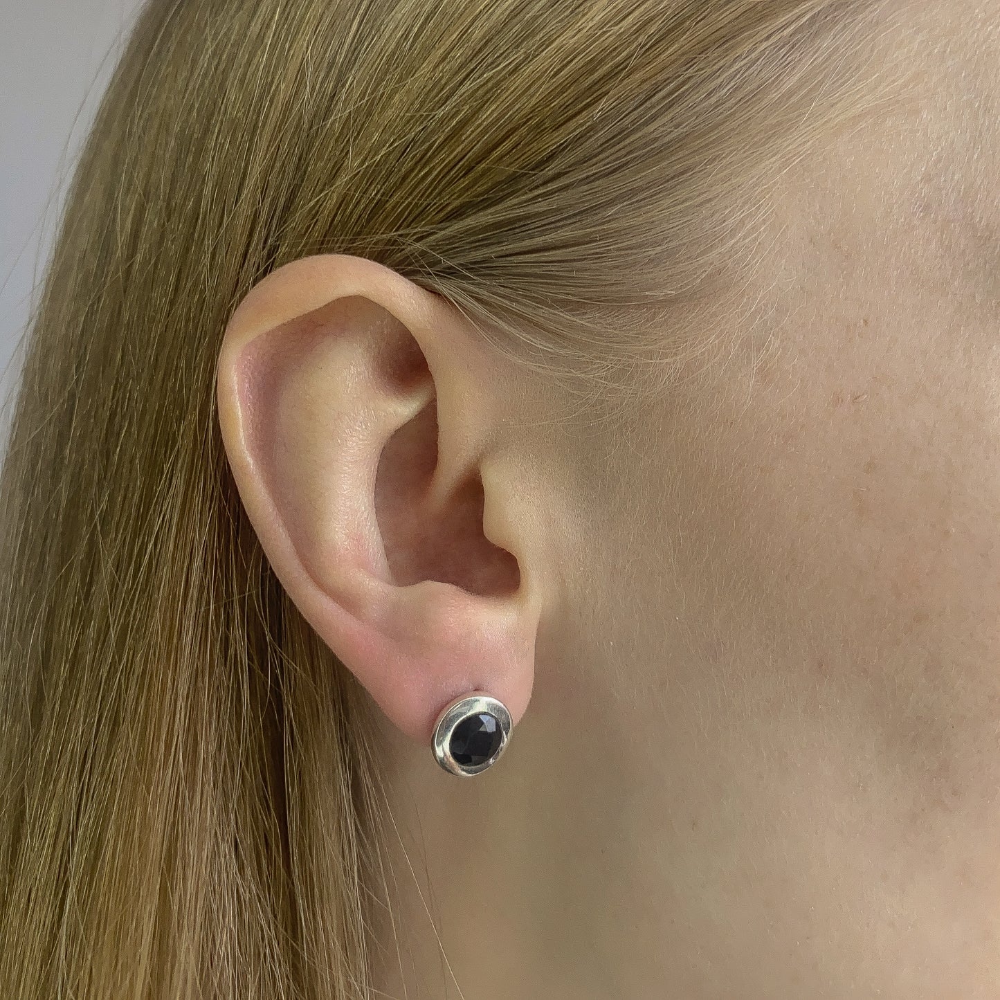 Sterling Silver Round Black Onyx Studs