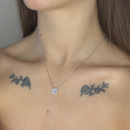 Sidabrinis rodžiuotas cirkonio pakabukas su grandinėle