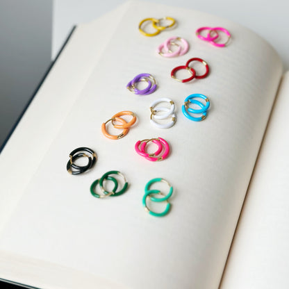 Auksuotos emaliu dengtos spalvotos rinkutės