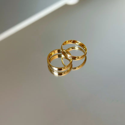 Klasikinis 4mm auksuotas žiedas
