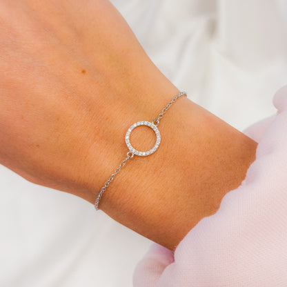 Sidabrinė rodžiuota apyrankė su cirkoniais "Circle"