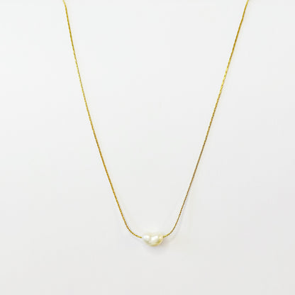 Auksuota grandinėlė su tikru perlu