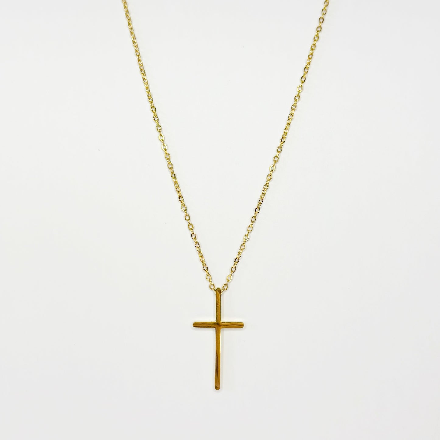 Auksuotas kryželis su grandinėle
