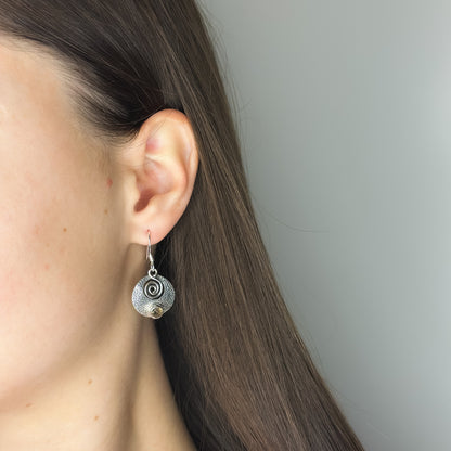 Sidabriniai kabantys auskarai su dūminiu kvarcu