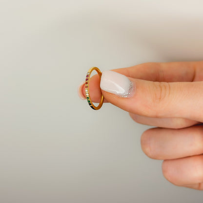 1,5mm žiedelis su spalvotais cirkoniais