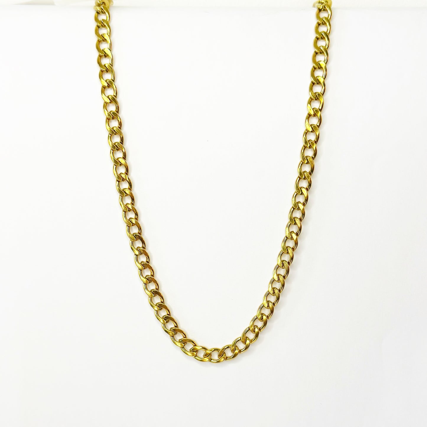 5mm pločio auksuota grandinėlė "Curb"