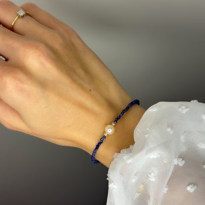 Siūlo apyrankė su perlu ir lazurito akmenukais