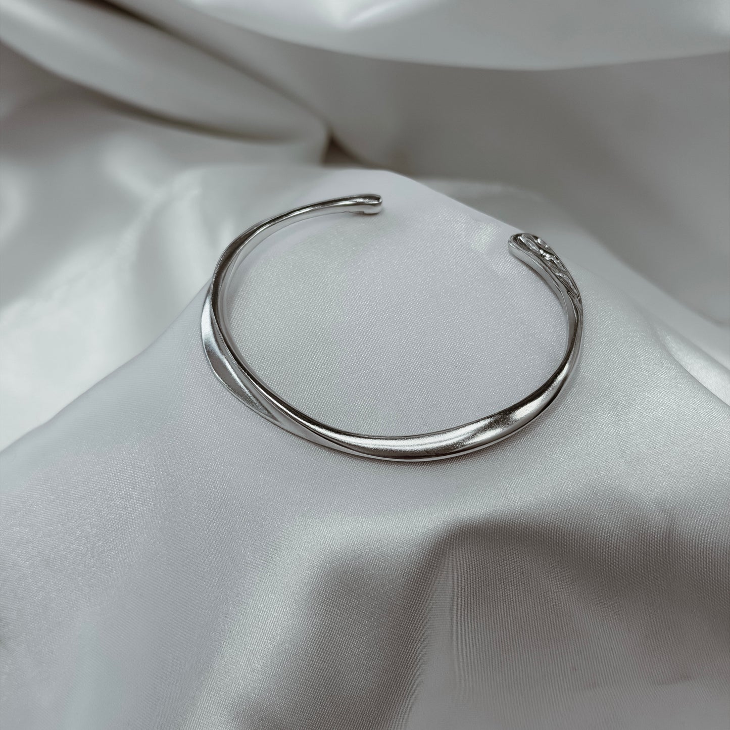 Sterling Silver Rhodium Plated Round Cuff Bracelet
