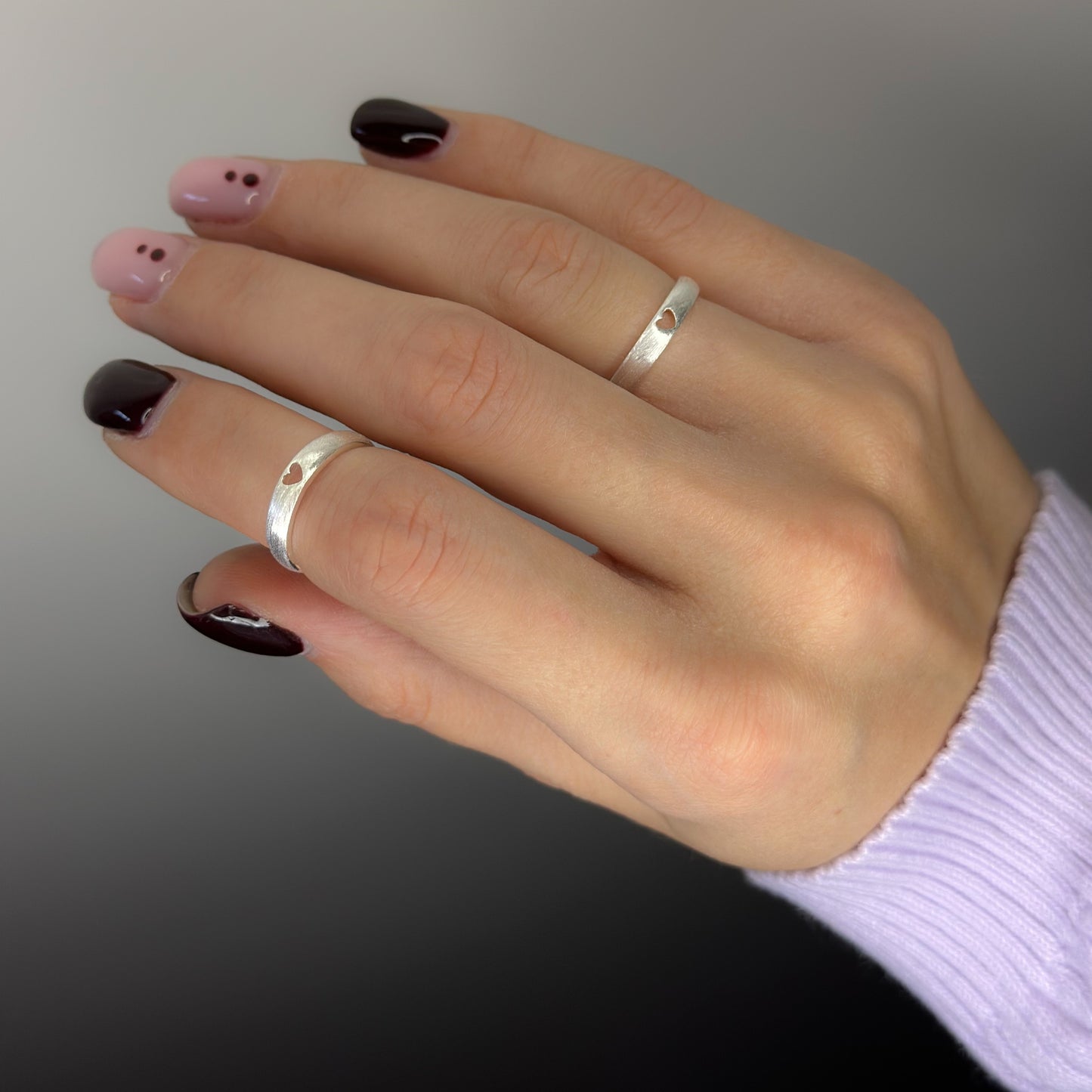 Sidabrinis matinis mažas žiedelis su širdele