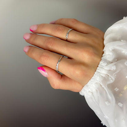 Sidabrinis rodžiuotas žiedas su lapeliais