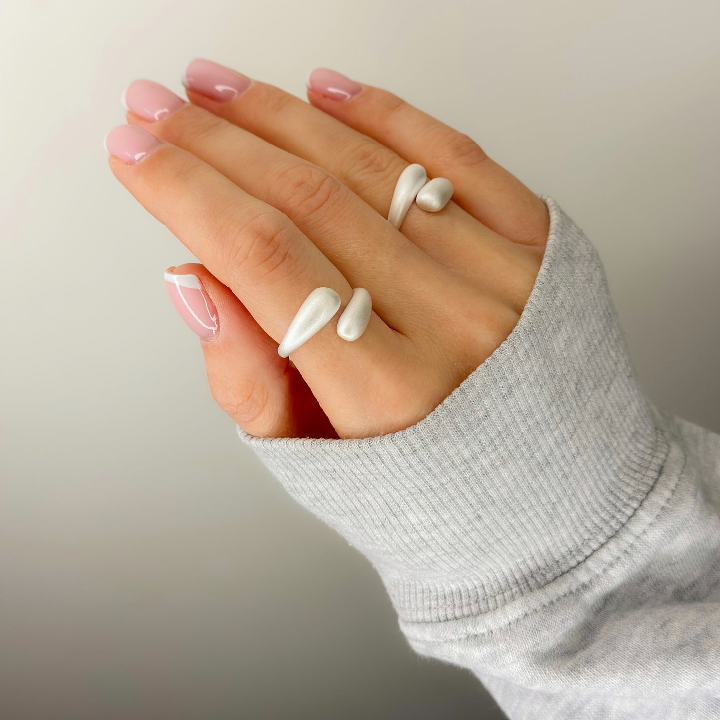 Sidabrinis matinis reguliuojamo dydžio žiedas