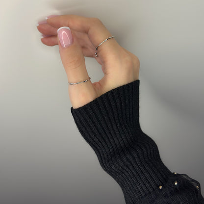 Sidabrinis rodžiuotas suktas reg. dydžio žiedas