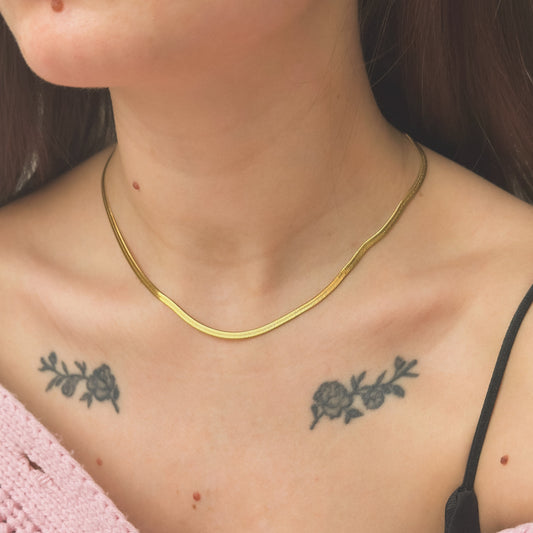 42cm auksuota grandinėlė "Flat chain"