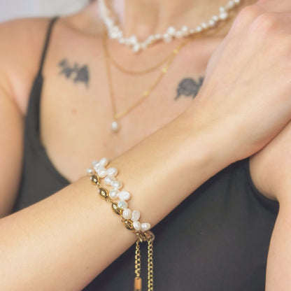 Auksuota tikrų perlų apyrankė