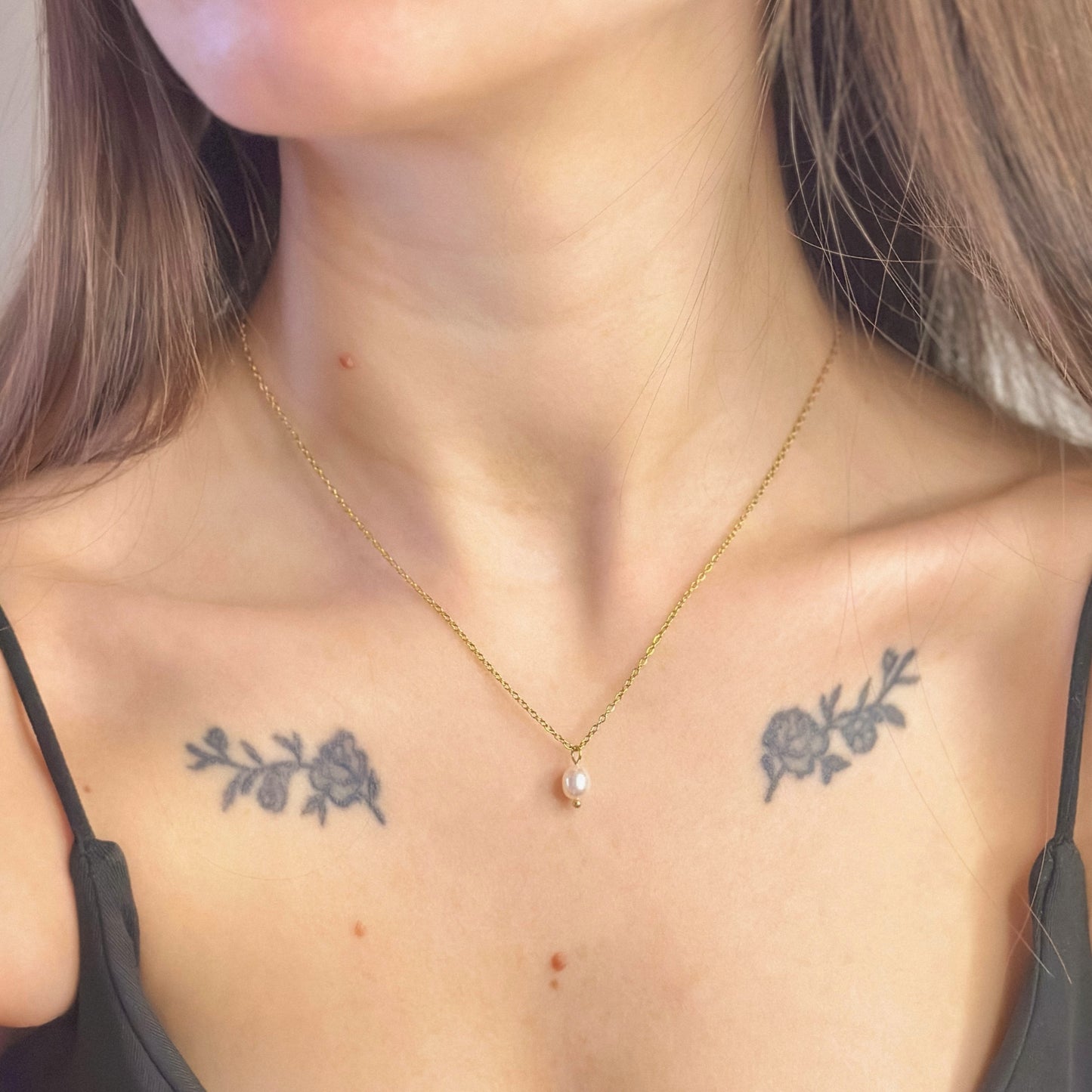 Auksuota grandinėlė su tikru perlu