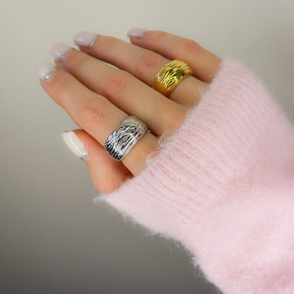 Masyvus žiedas „MOLTEN“